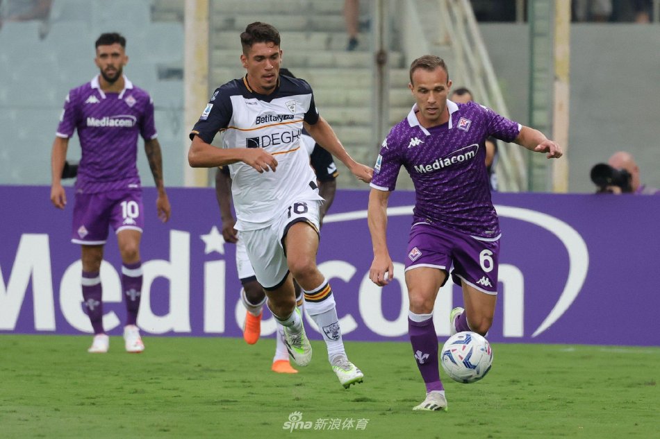 商业层面更 商业层面更